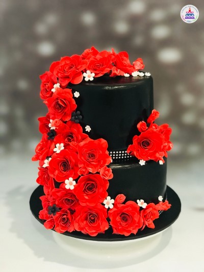 Black And Red Rose Cake.jpg